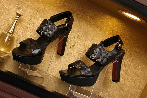 LV Sandals Women--006